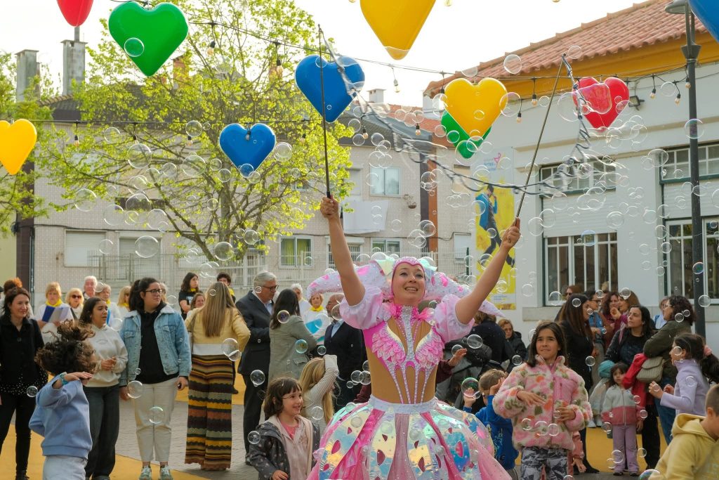 Corações dão Nova Vida à Estrada Consiglieri Pedroso do Município de Oeiras